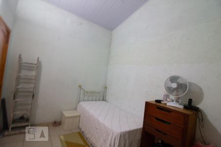 Casa à venda com 320m², 5 quartos e 4 vagas Casa à venda com 320m², 5 quartos e 4 vagasQuarto 3