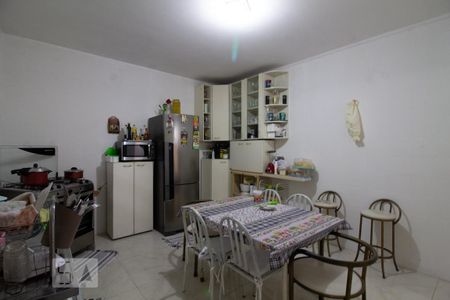 Casa à venda com 320m², 5 quartos e 4 vagas Casa à venda com 320m², 5 quartos e 4 vagasCozinha
