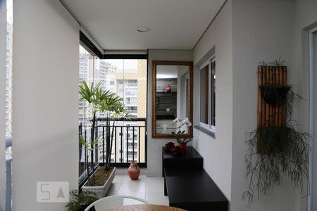 Varanda da Sala de apartamento para alugar com 2 quartos, 77m² em Vila Andrade, São Paulo