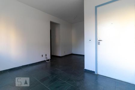 Salas de apartamento para alugar com 3 quartos, 70m² em Jardim Flamboyant, Campinas