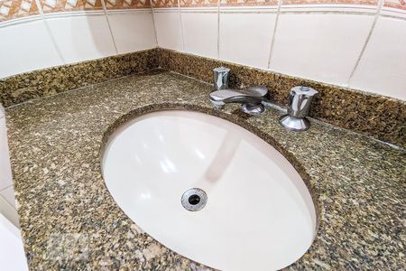 Apartamento para alugar com 70m², 2 quartos e 1 vagaBanheiro da Suíte 2