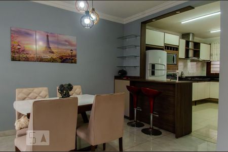 Sala de Jantar de casa à venda com 4 quartos, 320m² em São José, Canoas