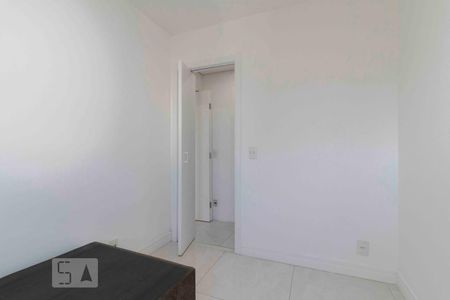 Apartamento à venda com 68m², 3 quartos e 2 vagasQuarto 3