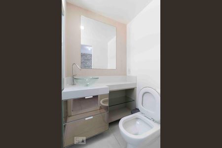 Apartamento à venda com 68m², 3 quartos e 2 vagasBanheiro da Suíte