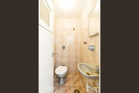 Apartamento à venda com 97m², 3 quartos e 1 vaga Apartamento à venda com 97m², 3 quartos e 1 vagaBanheiro de Serviço