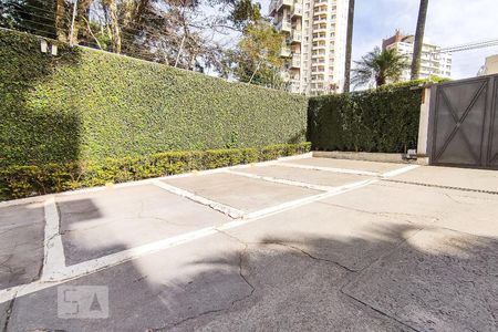 Apartamento à venda com 94m², 2 quartos e 2 vagas Apartamento à venda com 94m², 2 quartos e 2 vagasGaragem descoberta