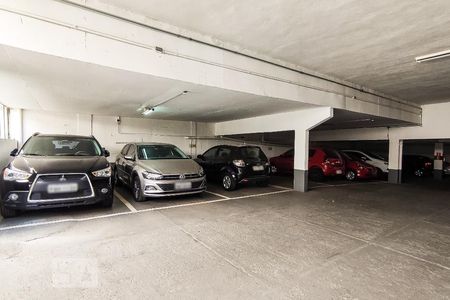 Apartamento à venda com 94m², 2 quartos e 2 vagas Apartamento à venda com 94m², 2 quartos e 2 vagasGaragem coberta