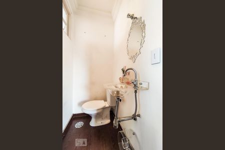 Apartamento à venda com 94m², 2 quartos e 2 vagas Apartamento à venda com 94m², 2 quartos e 2 vagasLavabo