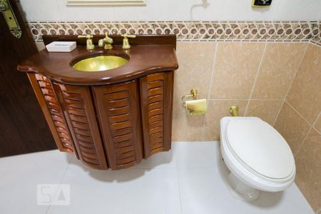 Casa para alugar com 332m², 5 quartos e 2 vagasBanheiro da suíte 3