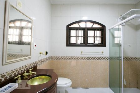 Casa para alugar com 332m², 5 quartos e 2 vagasBanheiro da suíte 3