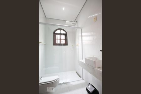 Casa para alugar com 332m², 5 quartos e 2 vagasBanheiro da suíte 2