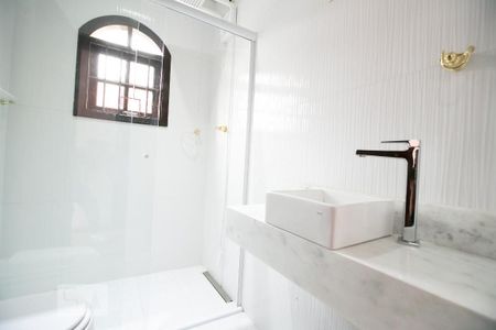 Casa para alugar com 332m², 5 quartos e 2 vagasBanheiro da suíte 2