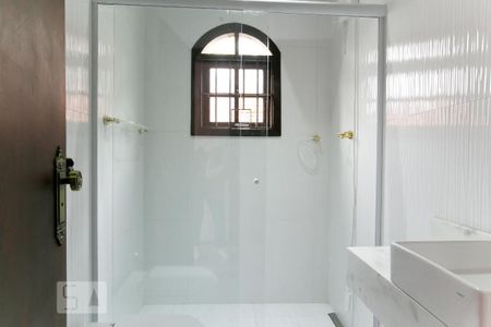 Casa para alugar com 332m², 5 quartos e 2 vagasBanheiro da suíte 2