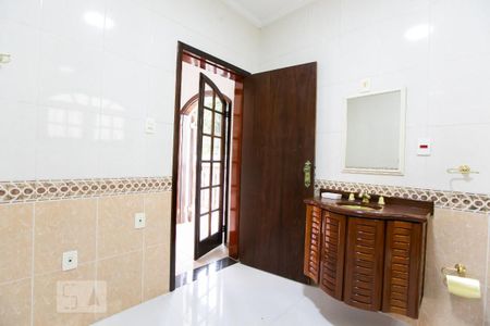 Casa para alugar com 332m², 5 quartos e 2 vagasBanheiro da suíte 3