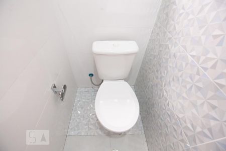 Casa para alugar com 332m², 5 quartos e 2 vagasDetalhe banheiro