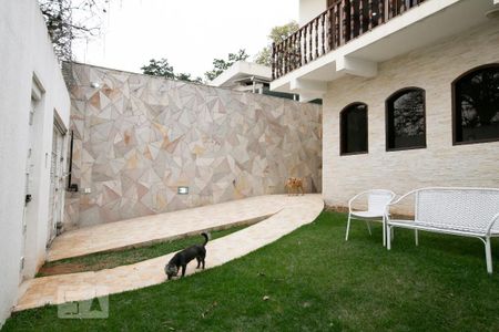 Casa para alugar com 332m², 5 quartos e 2 vagasQuintal 