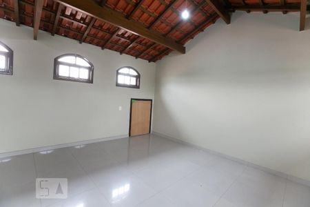 Casa para alugar com 332m², 5 quartos e 2 vagasLavanderia