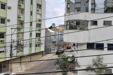 Sala/Quarto - Vista de kitnet/studio para alugar com 1 quarto, 28m² em Centro Histórico, Porto Alegre