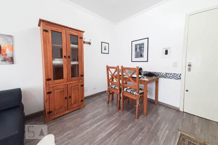 Sala/Quarto de kitnet/studio para alugar com 1 quarto, 28m² em Centro Histórico, Porto Alegre