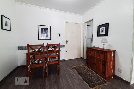 Sala/Quarto de kitnet/studio para alugar com 1 quarto, 28m² em Centro Histórico, Porto Alegre