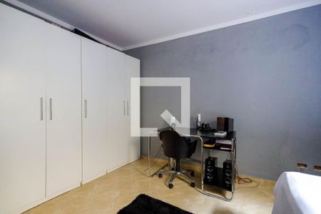 Casa à venda com 250m², 3 quartos e 2 vagasSuíte 2