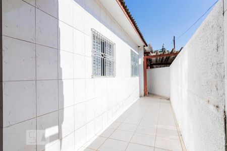 Casa à venda com 100m², 4 quartos e 2 vagasQuintal
