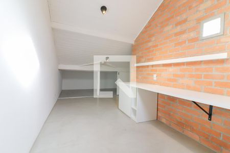 Casa de condomínio à venda com 110m², 2 quartos e 2 vagasSótão / Escritorio