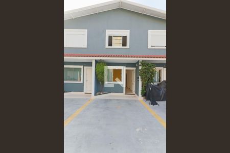 Casa de condomínio à venda com 110m², 2 quartos e 2 vagasVaga / Fachada