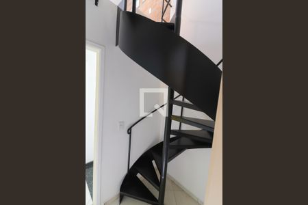 Casa de condomínio à venda com 110m², 2 quartos e 2 vagasSótão / Escritorio