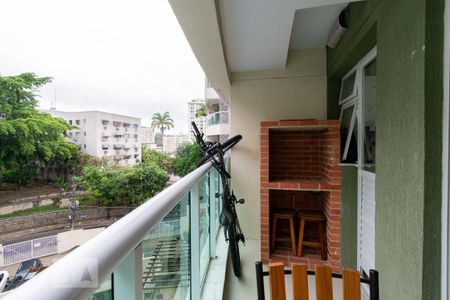 Apartamento para alugar com 60m², 2 quartos e 1 vaga Apartamento para alugar com 60m², 2 quartos e 1 vagaVaranda