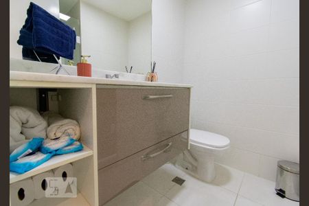 Apartamento para alugar com 60m², 2 quartos e 1 vaga Apartamento para alugar com 60m², 2 quartos e 1 vagaBanheiro Social
