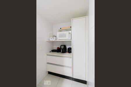 Apartamento para alugar com 60m², 2 quartos e 1 vaga Apartamento para alugar com 60m², 2 quartos e 1 vagaCozinha e Área de Serviço