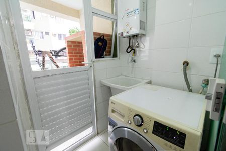 Apartamento para alugar com 60m², 2 quartos e 1 vaga Apartamento para alugar com 60m², 2 quartos e 1 vagaCozinha e Área de Serviço