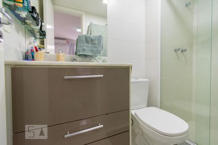 Apartamento para alugar com 60m², 2 quartos e 1 vaga Apartamento para alugar com 60m², 2 quartos e 1 vagaBanheiro da Suíte