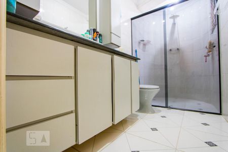 Apartamento à venda com 106m², 3 quartos e 2 vagas Apartamento à venda com 106m², 3 quartos e 2 vagasBanheiro social