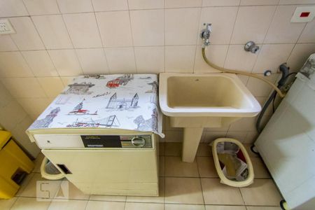 Apartamento à venda com 106m², 3 quartos e 2 vagas Apartamento à venda com 106m², 3 quartos e 2 vagasÁrea de serviço