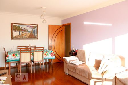 Sala de Apartamento com 3 quartos, 82m² Vila Romana