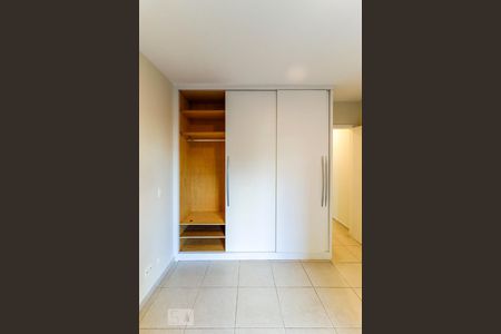 Apartamento para alugar com 48m², 1 quarto e 1 vaga Apartamento para alugar com 48m², 1 quarto e 1 vagaQuarto - Armário