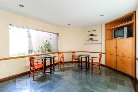 Apartamento para alugar com 48m², 1 quarto e 1 vaga Apartamento para alugar com 48m², 1 quarto e 1 vagaÁrea comum - Salão de festas