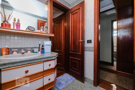 Apartamento à venda com 485m², 5 quartos e 4 vagasBanheiro Suíte 3