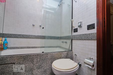Apartamento à venda com 485m², 5 quartos e 4 vagasBanheiro Suíte 2