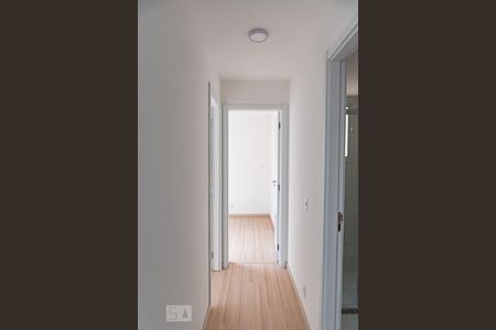 Corredor de apartamento para alugar com 2 quartos, 41m² em Jardim Sao Saverio, São Paulo