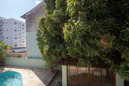 Casa à venda com 500m², 6 quartos e 6 vagas Casa à venda com 500m², 6 quartos e 6 vagasVista da Suíte 2