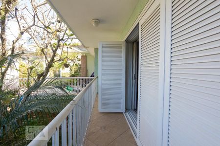 Casa à venda com 500m², 6 quartos e 6 vagas Casa à venda com 500m², 6 quartos e 6 vagasSacada da Suíte 6