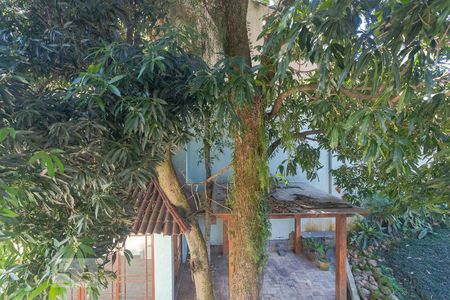 Casa à venda com 500m², 6 quartos e 6 vagas Casa à venda com 500m², 6 quartos e 6 vagasVista da Suíte 1