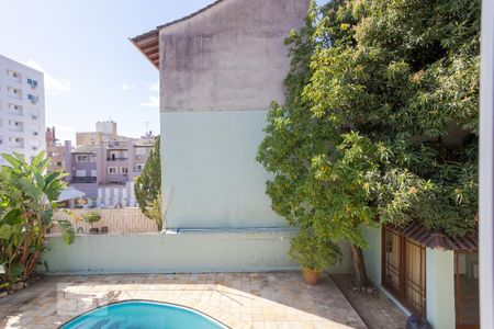 Casa à venda com 500m², 6 quartos e 6 vagas Casa à venda com 500m², 6 quartos e 6 vagasVista da Suíte 4