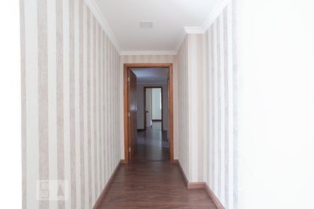 Casa à venda com 500m², 6 quartos e 6 vagas Casa à venda com 500m², 6 quartos e 6 vagasCorredor