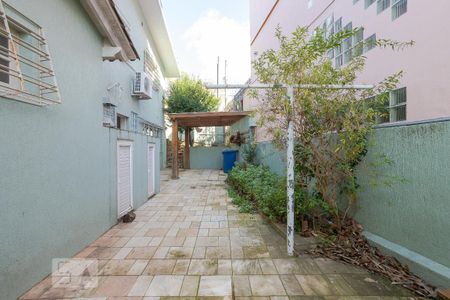 Casa à venda com 500m², 6 quartos e 6 vagas Casa à venda com 500m², 6 quartos e 6 vagasPátio