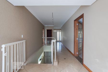 Corredor de casa à venda com 6 quartos, 500m² em Boa Vista, Porto Alegre