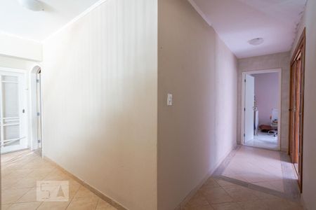 Casa à venda com 500m², 6 quartos e 6 vagas Casa à venda com 500m², 6 quartos e 6 vagasCorredor